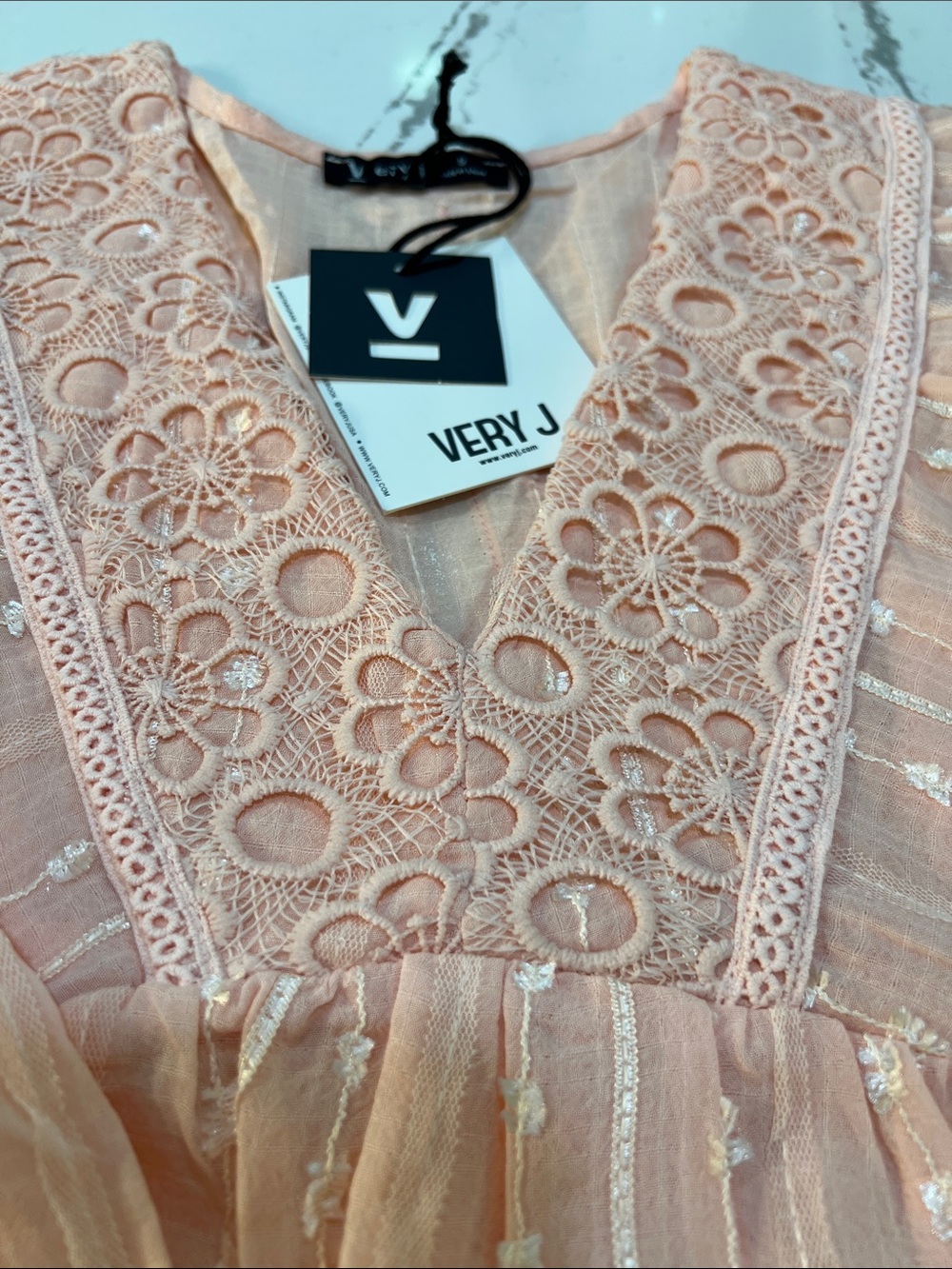 Very J V- neck Blouse Peach Lace-Trim Sheer Peasant Tunic size S - Picture 10 of 14